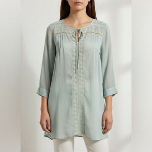 Johnny Was Sasha Light Blue Embroidered Boho Pleated Sheer Blouse Top Size Large